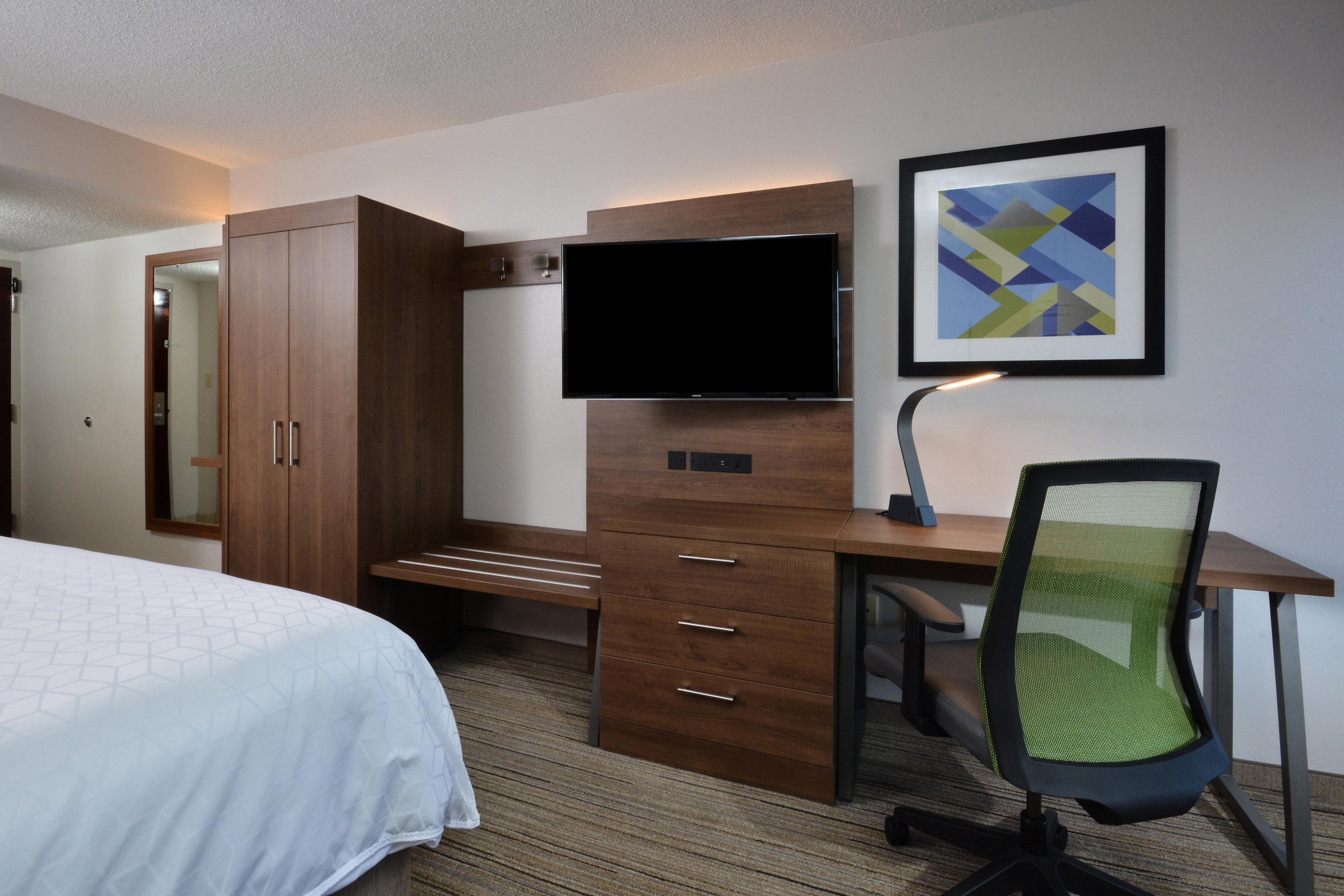 Holiday Inn Express Durham By Ihg Exterior photo